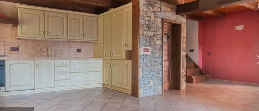 THE LOUNGE AREA AT NEW CHALET